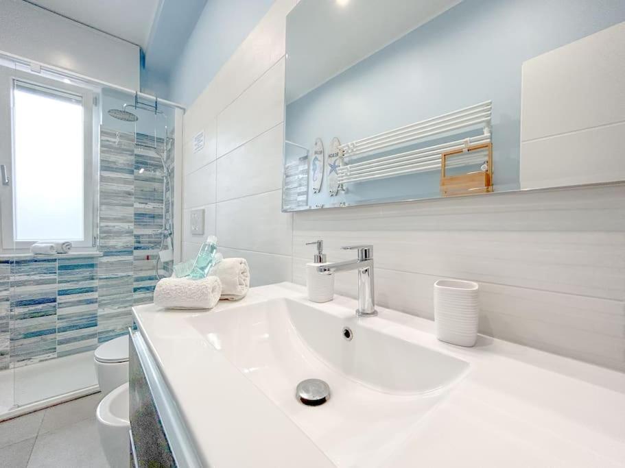 Appartement Free Parking - Elegante Casa Con Wifi -Smarttv à Savone Extérieur photo