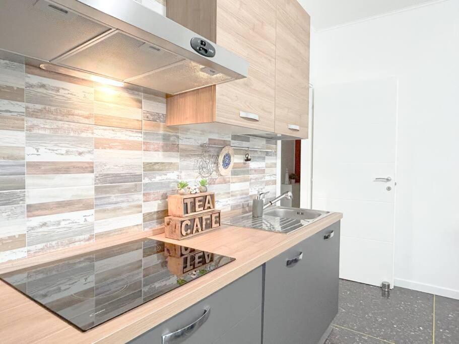 Appartement Free Parking - Elegante Casa Con Wifi -Smarttv à Savone Extérieur photo