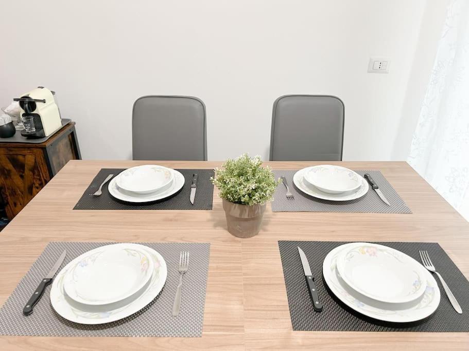 Appartement Free Parking - Elegante Casa Con Wifi -Smarttv à Savone Extérieur photo