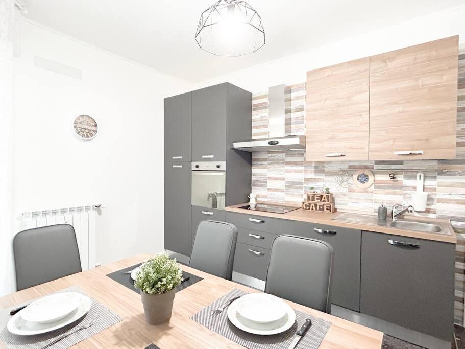 Appartement Free Parking - Elegante Casa Con Wifi -Smarttv à Savone Extérieur photo